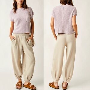FREE PEOPLE Freya Sweater Pant Falling Petals size Medium